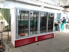 крайстенни затворени витрини с изнесен агрегат